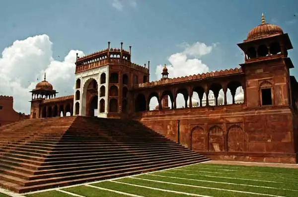 Aligarh